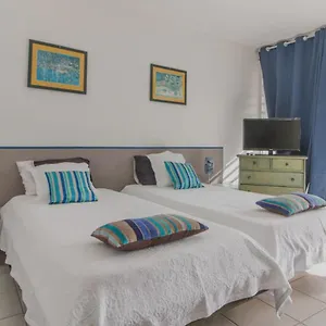 Appartement Un Pied-à-terre Face à La Marina, Le Marin